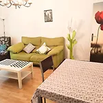 La casa de Lola, c/Gascona,